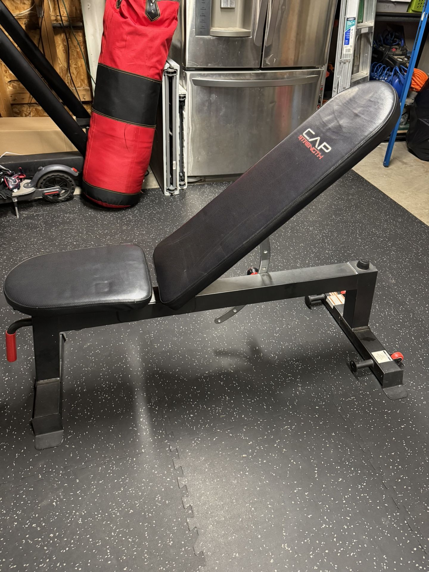 CAP Adjustable Incline Bench for Sale in Covington, WA - OfferUp