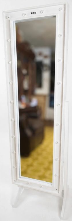RYOBI Lighted Vanity Mirror & Jewelry Armoire 2-in-1 – Works Great