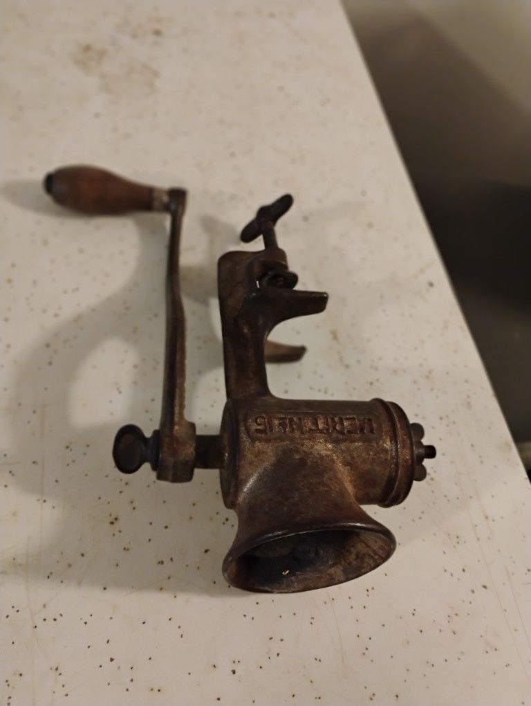 Landers, Frary & Clark company. Merit N 15