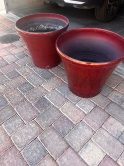 Large planter pots