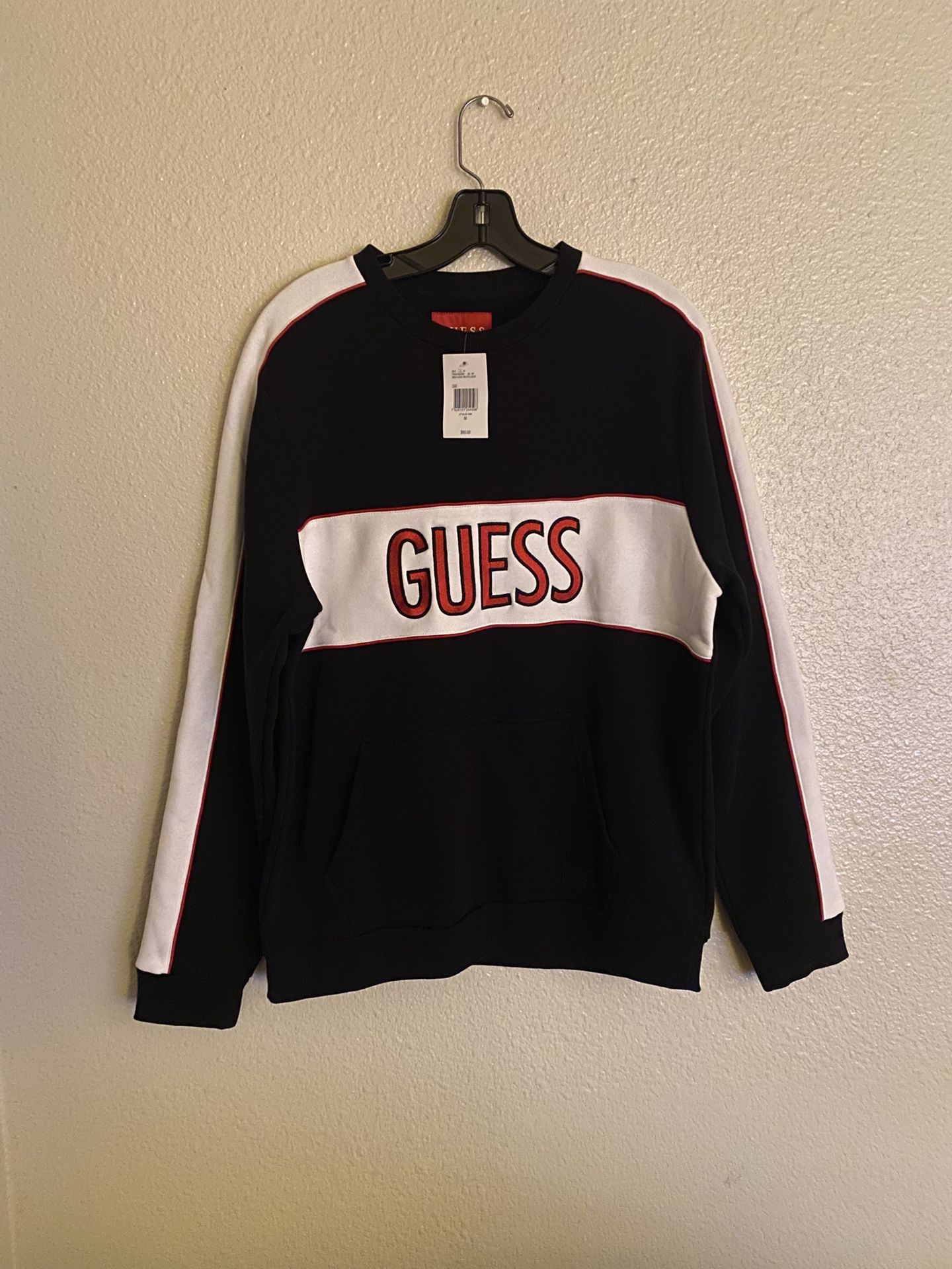 Brand New Men’s Guess brand Black Crewneck Sweater Up For Sale