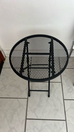 Black Metal Mesh Round Folding Table