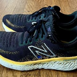 NEW BALANCE TRAIL RUNNING SHOES