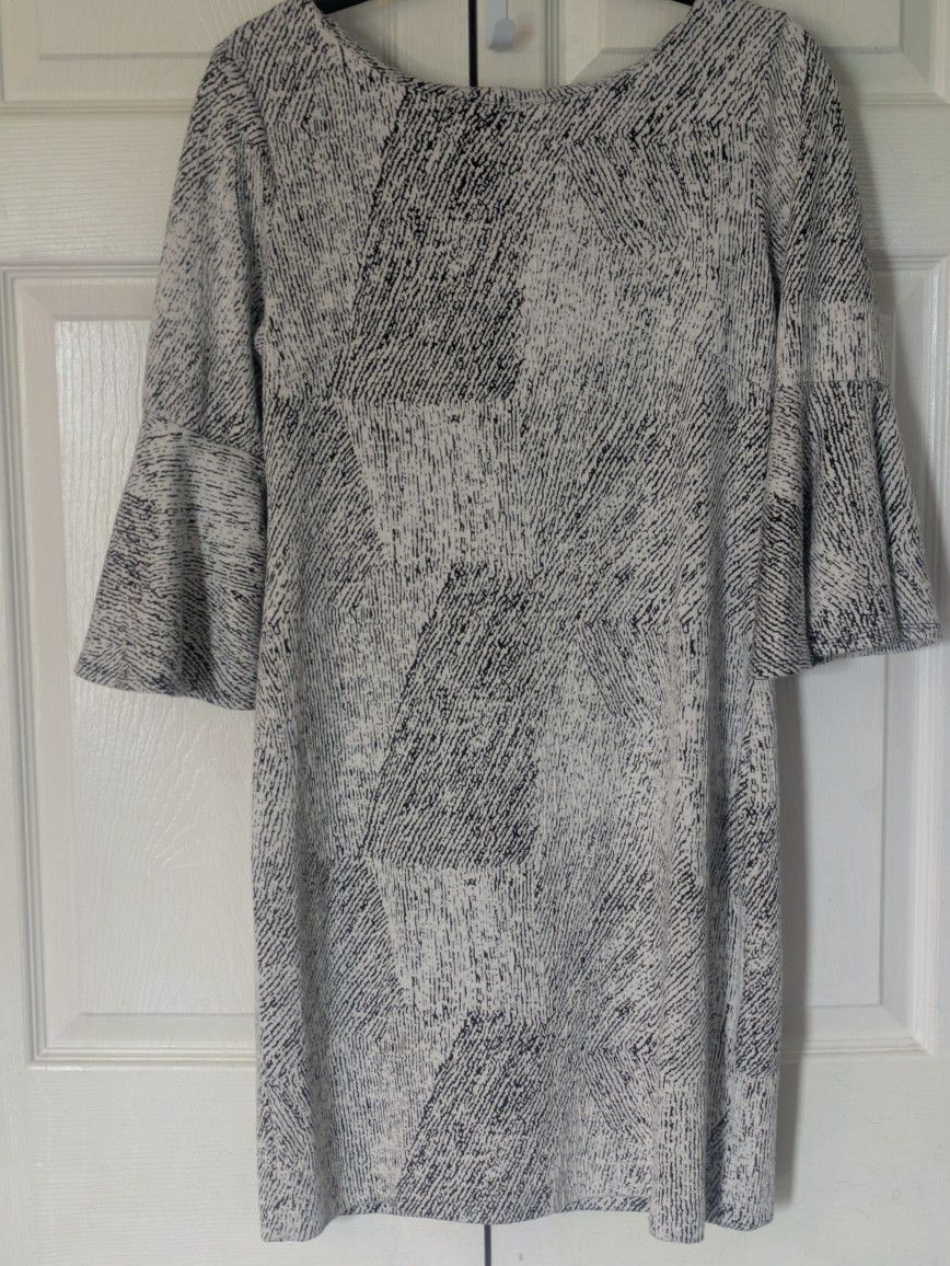 Black And White Woman's Dress SZ 8