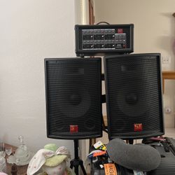 STSpeakers With Amplifier And Stands 