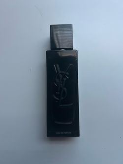YVES SAINT LAUREN