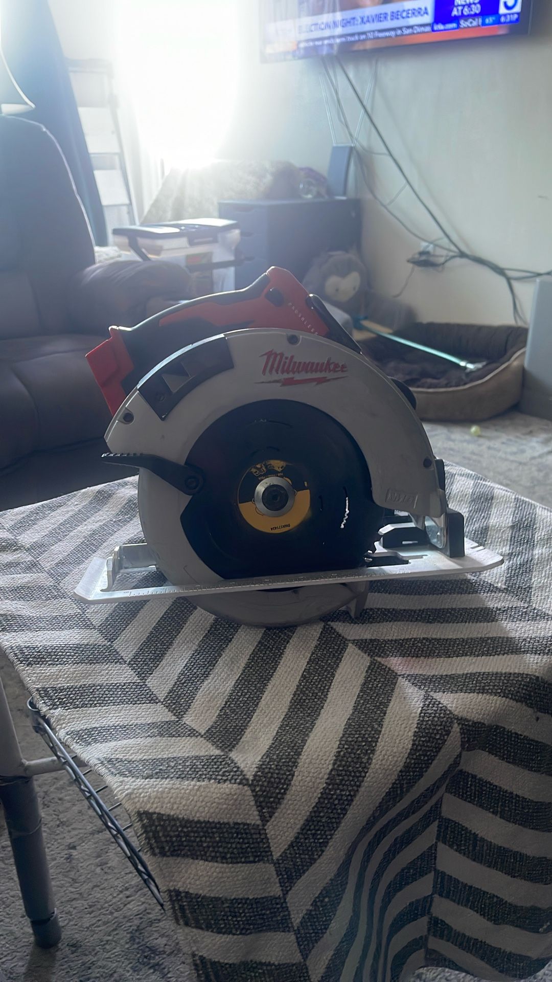 MILWAUKEE SKILLSAW GREAT CONDITION
