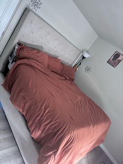 King bed frame $100
