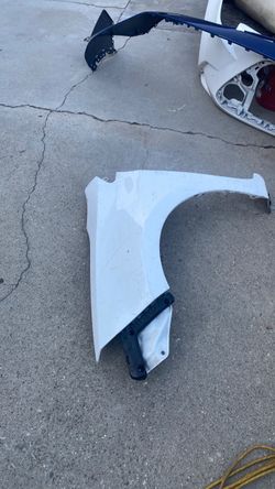 Fender corolla 2014-2018