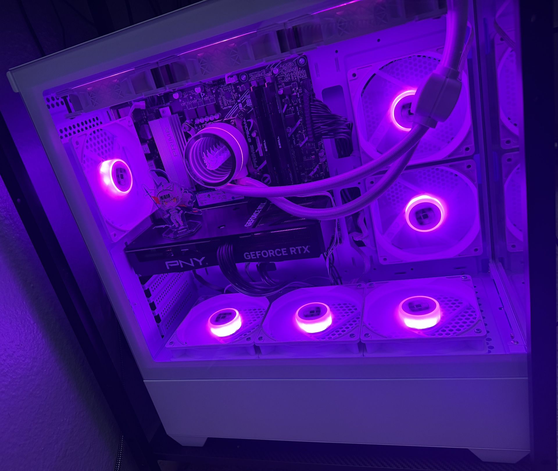 Custom White Gaming PC – RTX 4070 Super | i7-14700F | 32GB DDR5 | 3TB SSD