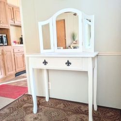 WHITE SOLID WOOD VANITY W/ TRIFOLD VANITY MIRROR & STORAGE DRAWER 
