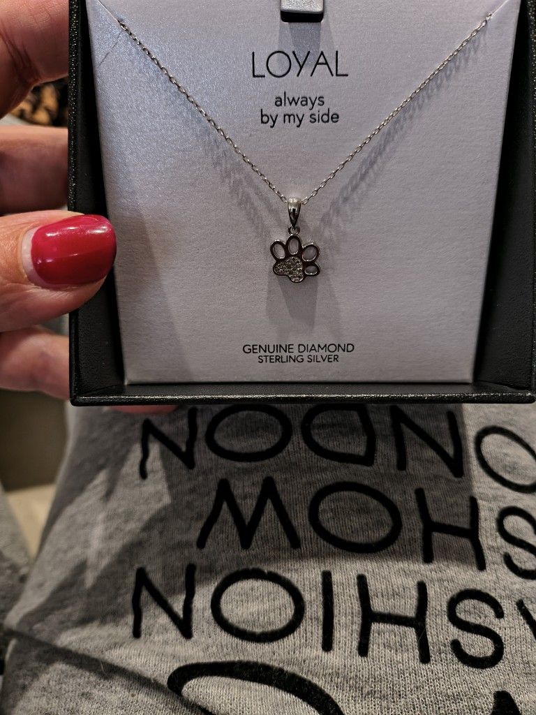 Genuine Diamonds Silver Paw Pendant And Necklace 18 In New