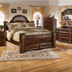 Queen size bedroom set