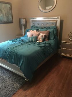 Platinum Bedroom Set