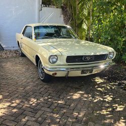 1966 Ford Mustang