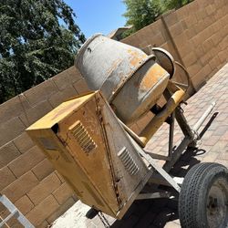 Conoga Cement Mixer (gas) 