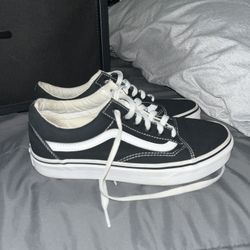 VANS Old Skool Size 6 Men 7.5 Women