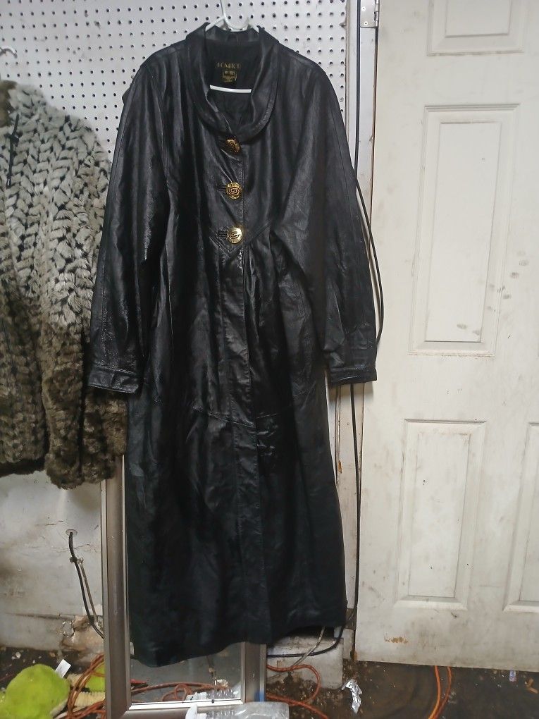 All Leather Coat Good Condition  3x 