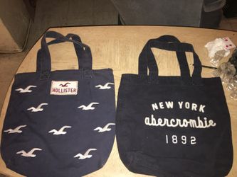 2 bags Abercrombie and hollister 👌🏻
