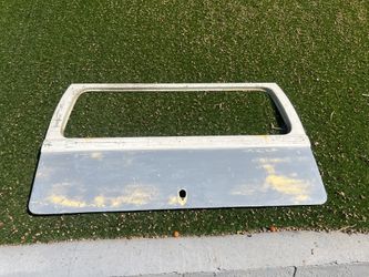VW Bus Rear Hatch