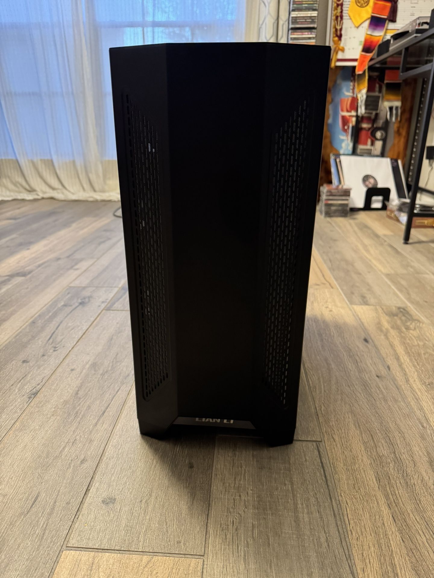 Custom gaming PC