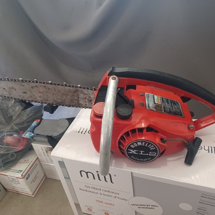 Super Clean Vintage Homelite XL2 Chainsaw 12in Bar for Sale in