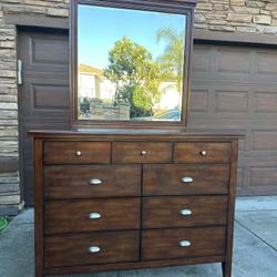 Solid Wood NOVA 9-Drawer Dresser with Mirror & 2-Drawer Nightstand SET