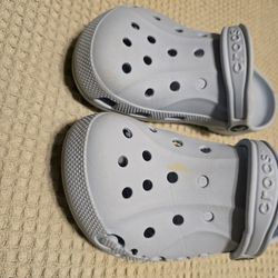 Crocs Size 6 Womans