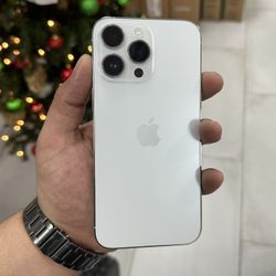 iPhone 14 Pro Max Unlocked 128GB! Finance For $50 Down Payment!!