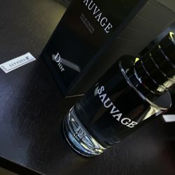 Dior Sauvage (EAU DE TOILETTE VAPORISATEUR SPRAY)