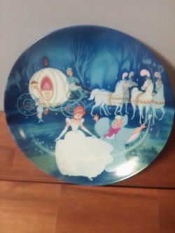 Cinderella Vintage Porcelain Walt Disney  Collectors Plate