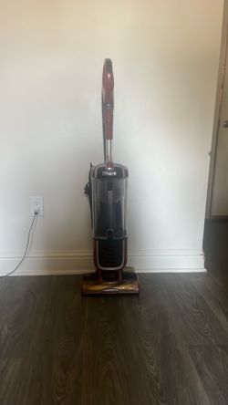 Shark navigator vacuum