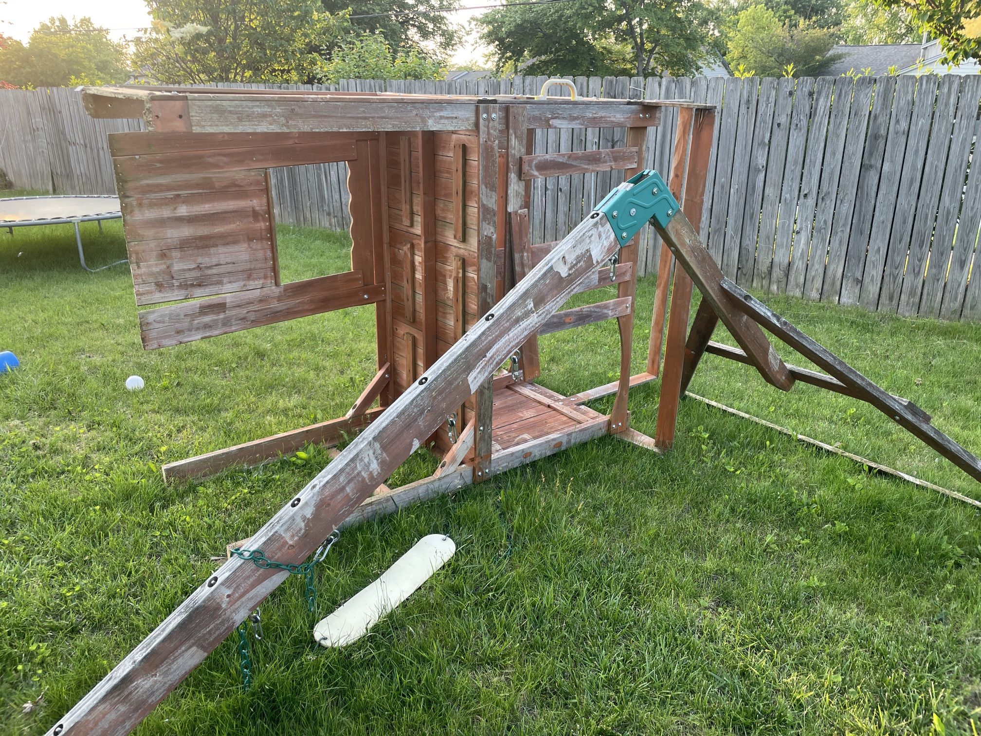 Play Set Needs Work
