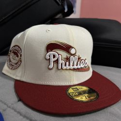 Off White Phillies, SIZE 7 1/8 (FITTED)