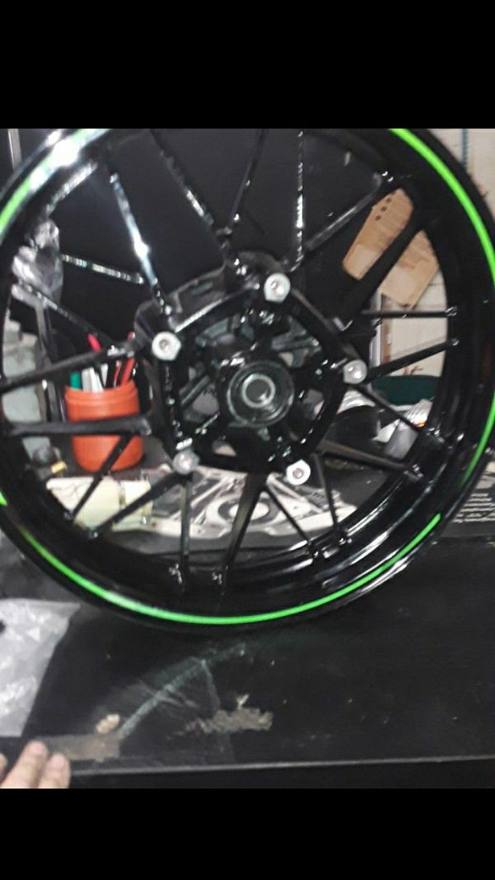 Motorcycle rims oem and mobile maintenance