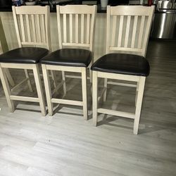 Ashley Furniture Galleries Barstools