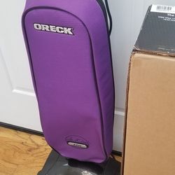 COMMERCIAL ORECK VACUUM  , WORKS EXCELLENT     IN THE BOX 