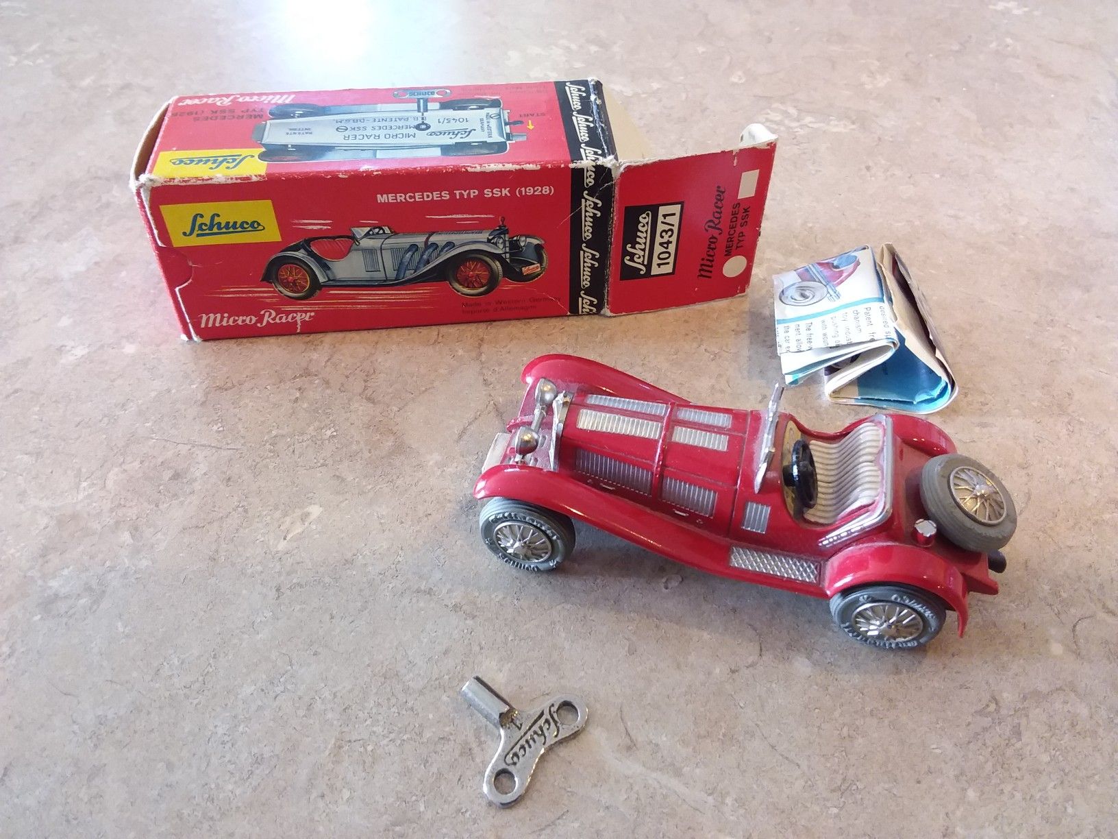 Collectible metal car - Schuco 1043/1 Micro Racer Mercedes Typ SSK (1928)