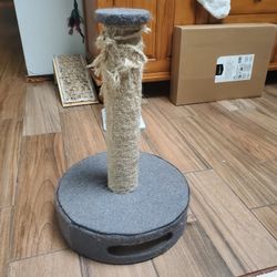 Free Used Cat Scratcher With Ball Chase Game 