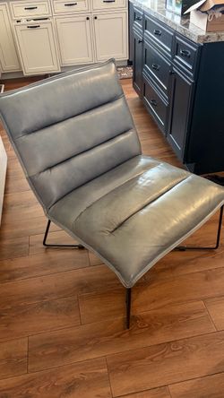 Modern grey/green lounge chair