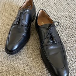 Cole Haan Dress Shoes Size 10M. Excellent condition.
