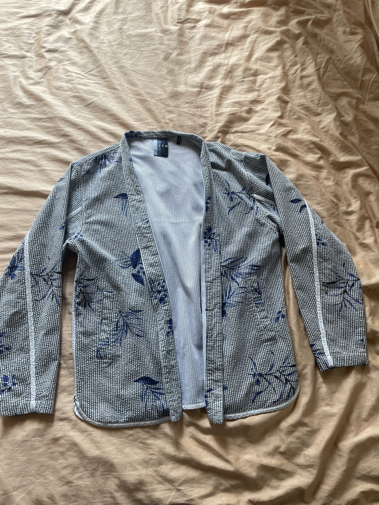 【Kith】Floral Seersucker Kimono Jacket Kith Floral Print Seersucker Kimono Jacket Blue Men's - SS19