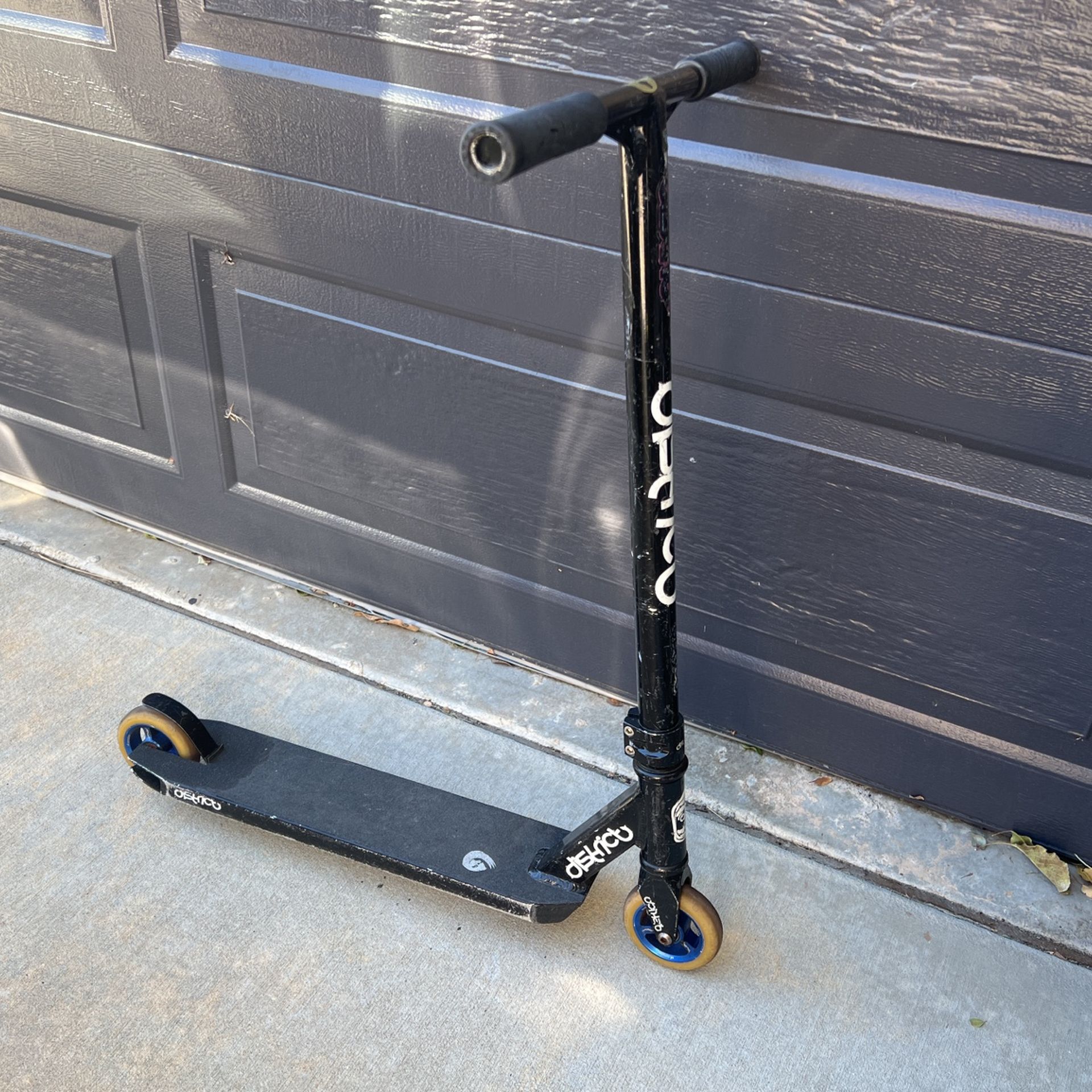 District Scooter
