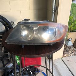 2008 BMW 328i OEM Left Side (driver Side) Headlight