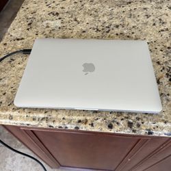 MacBook Pro (2022) – 13-inch, M2 Chip, 8GB RAM, 512GB SSD