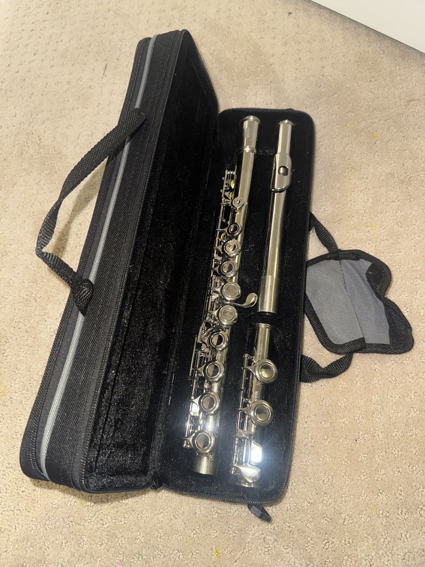 Brand New Never Used Flute NEED GONE