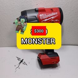 Milwaukee HIGH TORQUE IMPACT WRENCH TOOL 