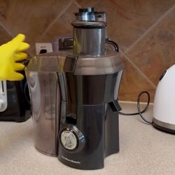 Hamilton Beach Big Mouth Pro Black and Stainless Steel Juice Extractor 