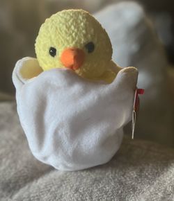 Ty Beanie Baby Eggbert Yellow Chick Plush in White Eggshell 1998 Vintage