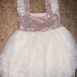 Gently used ( 5-6 Tot ) Lace / Sequin Tule Dress 